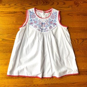 Ladies white joules top with pink trim size 6